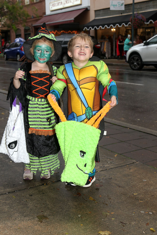 Halloween Trick or Treat Downtown Morganton 2019-9594.JPG